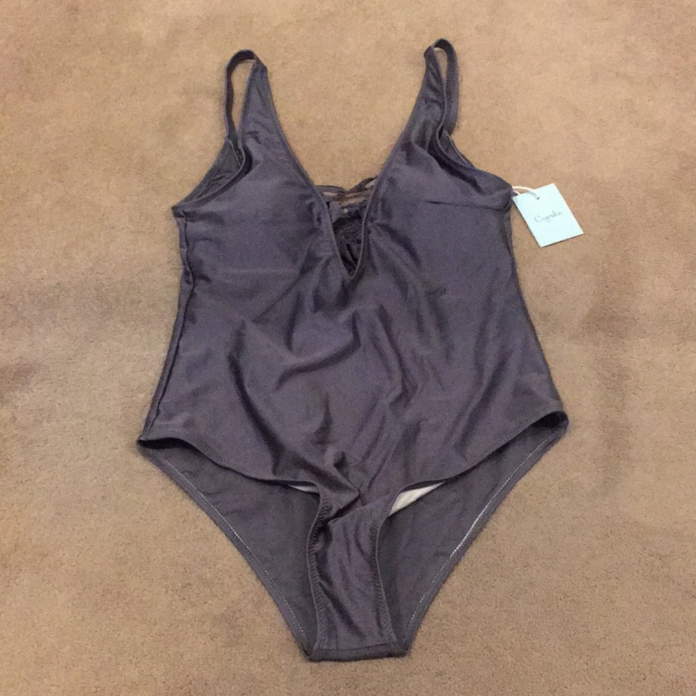 NWT Cupshe Shimmery gray one piece swimsuit